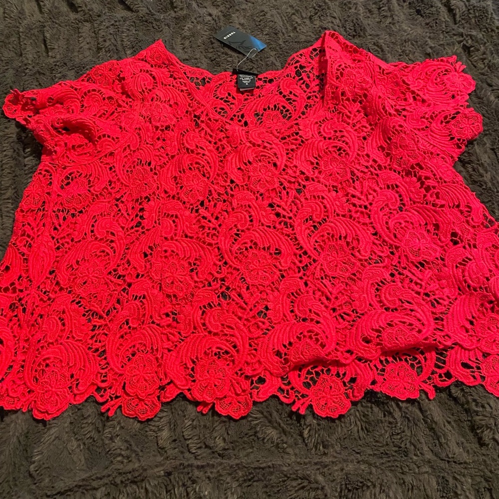 Crop top hot pink lace